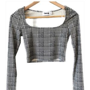 Hounds tooth cropped long sleeve